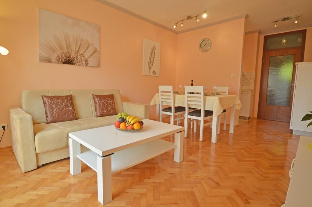 Apartments Benussi 1045 โรวีน ภายนอก รูปภาพ